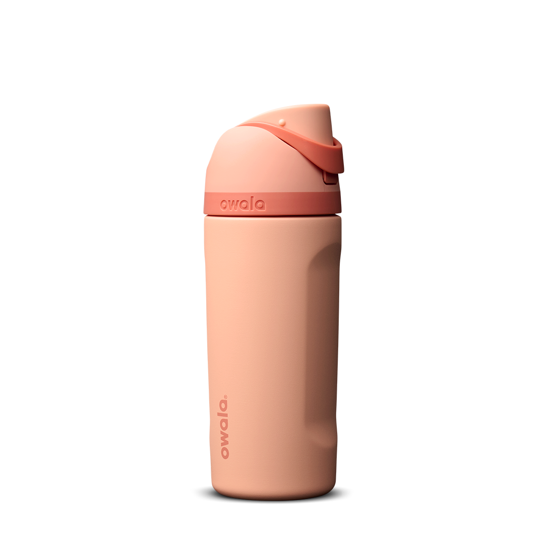 Kids FreeSip 16oz in Read My Lips, bold fuchsia hot pink insulated bottle with matching pink flip cap and pink carry loop
